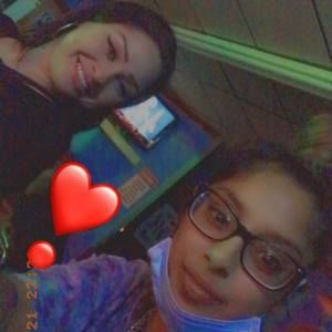 Meet your Posher, Ariel